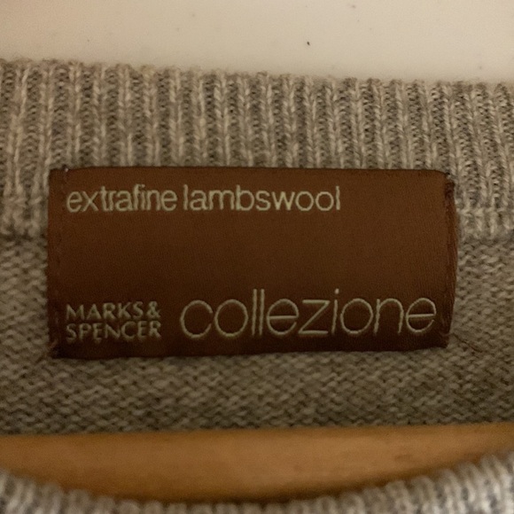 Marks & Spencer Lambswool Sweater - Picture 4 of 12